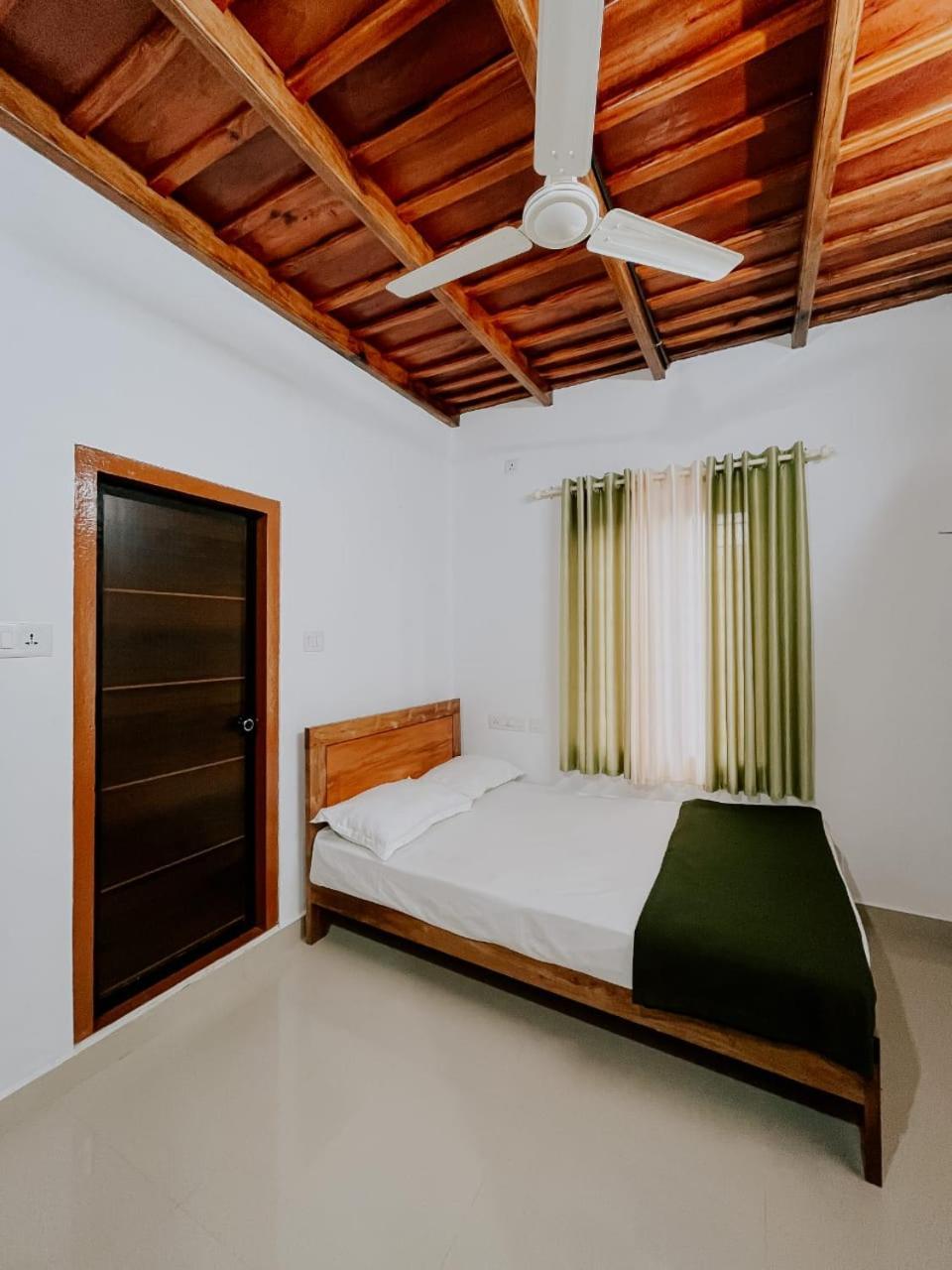 Palkulam Heights Villa Kumudi Buitenkant foto